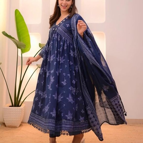Women Printed Anarkali Kurta and Pant Set with Dupatta - Picture 6 of 6